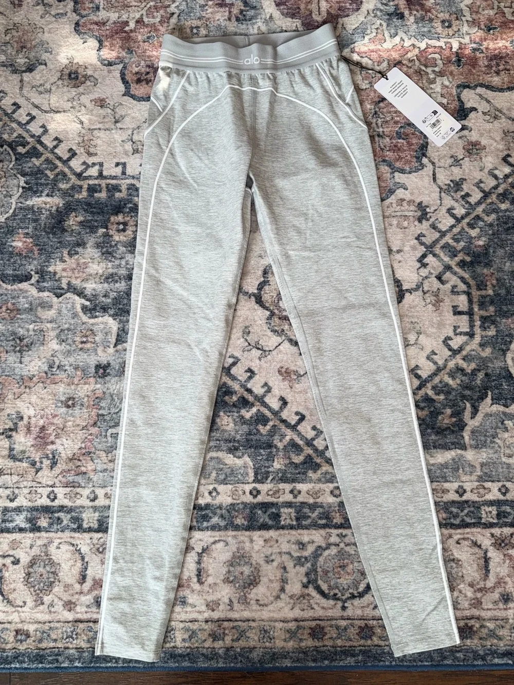 NWT ALO Alosoft High-Waist Heart Throb Legging